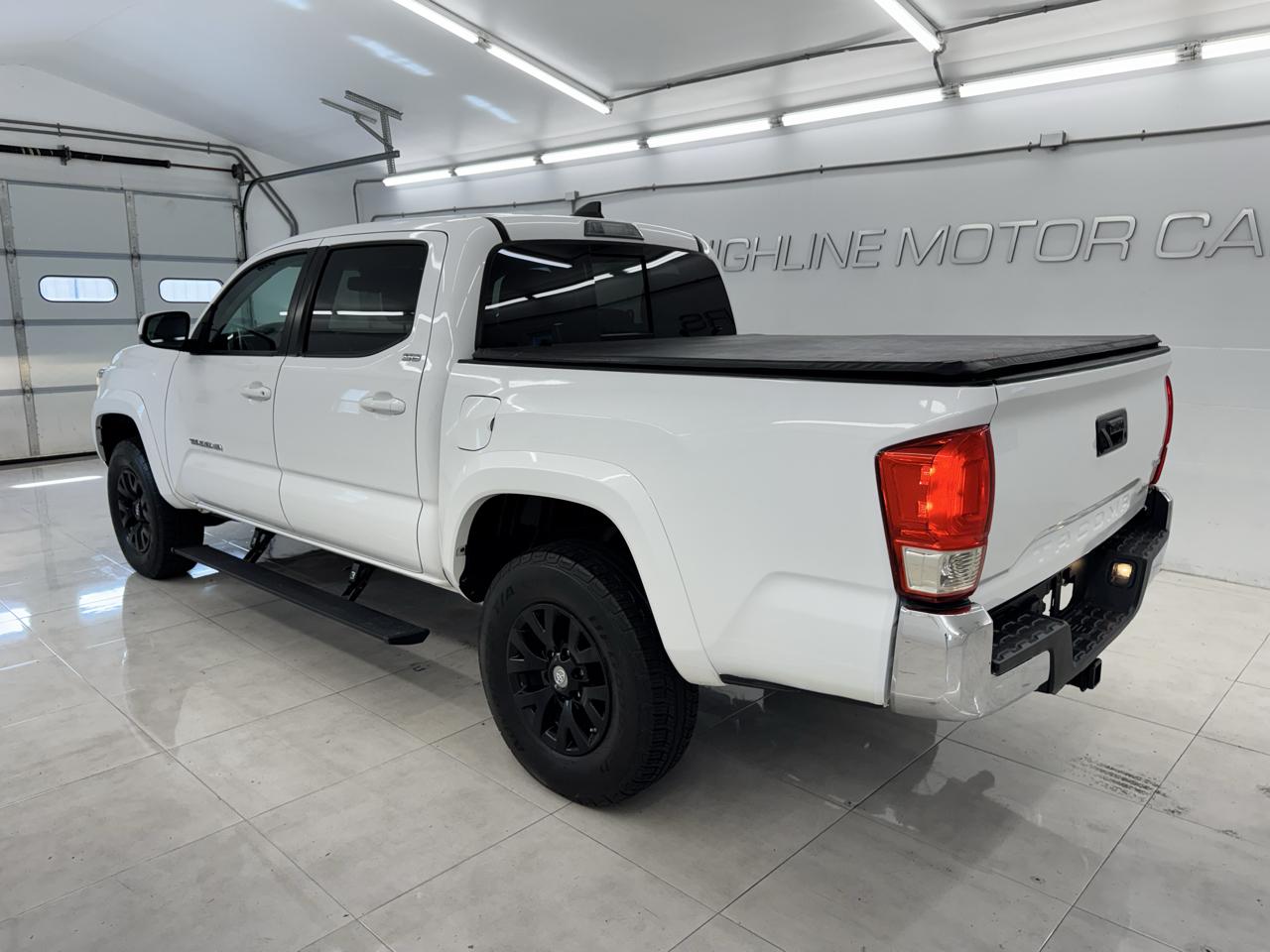 Toyota Tacoma 2WD TRD Off Road Double Cab 5' Bed V6 AT (Natl) 2019