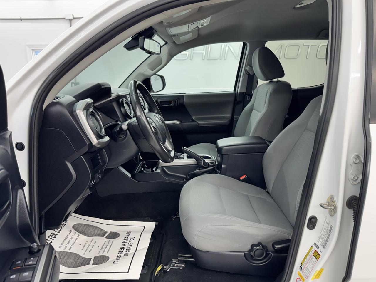 Toyota Tacoma 2WD TRD Off Road Double Cab 5' Bed V6 AT (Natl) 2019