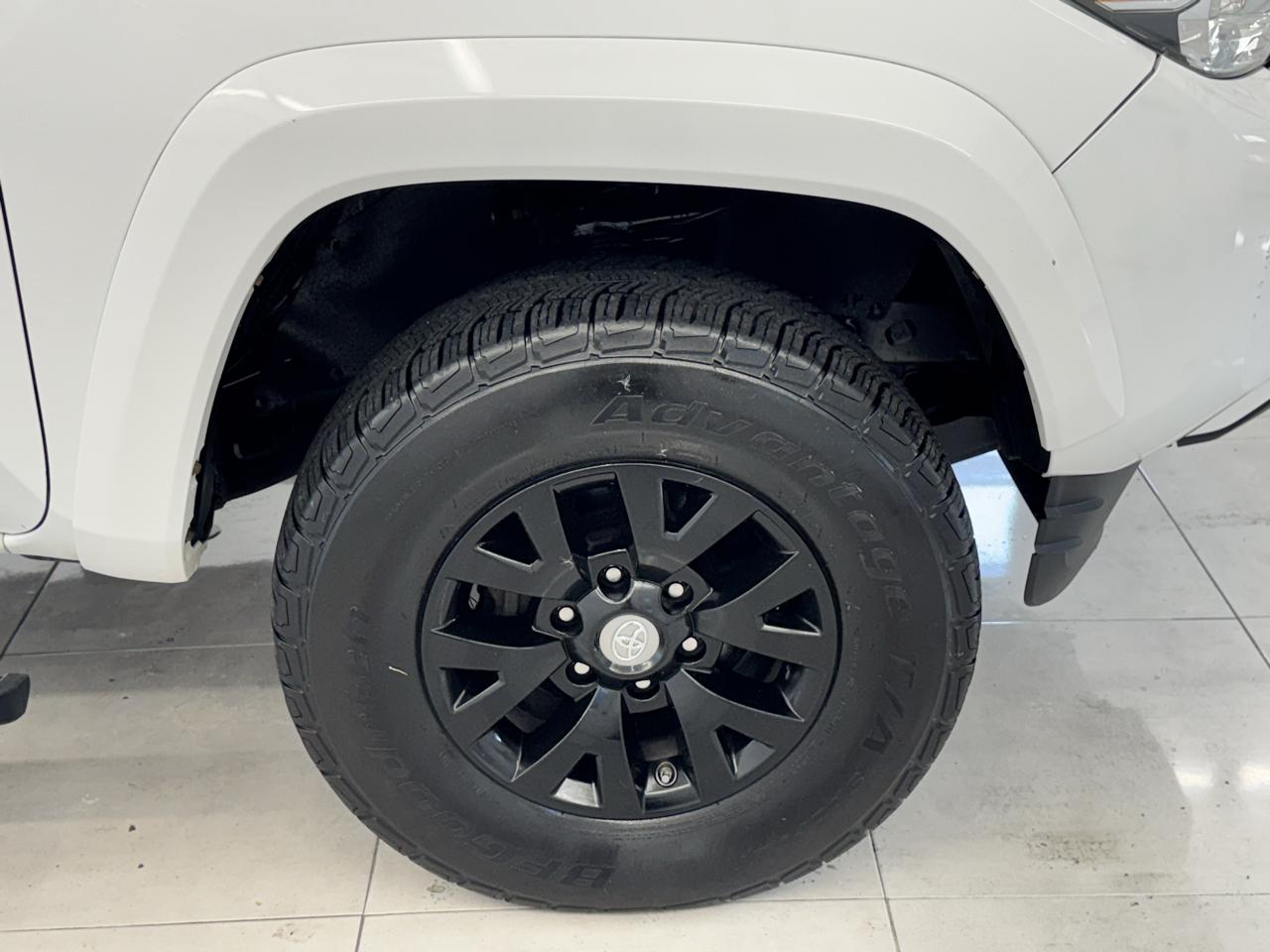 Toyota Tacoma 2WD TRD Off Road Double Cab 5' Bed V6 AT (Natl) 2019