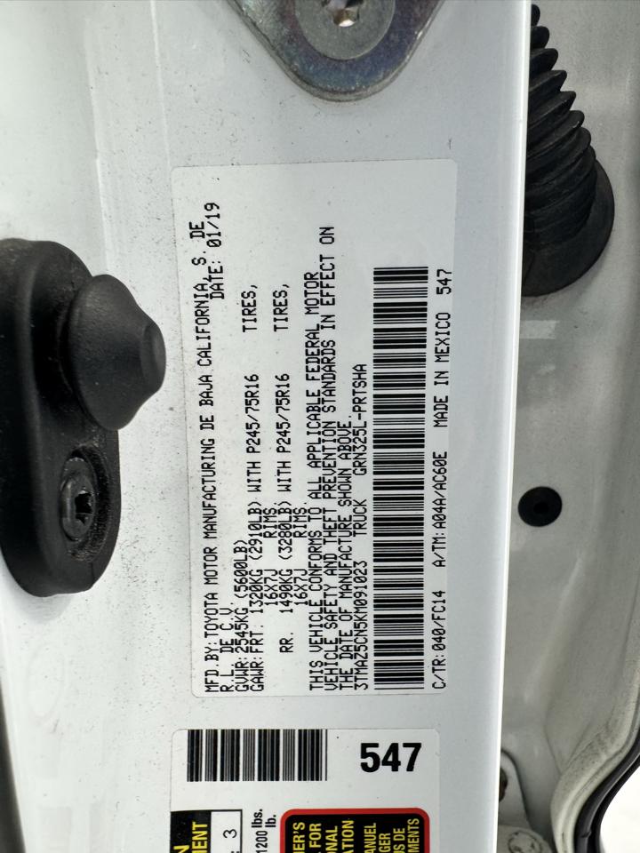 Toyota Tacoma 2WD TRD Off Road Double Cab 5' Bed V6 AT (Natl) 2019