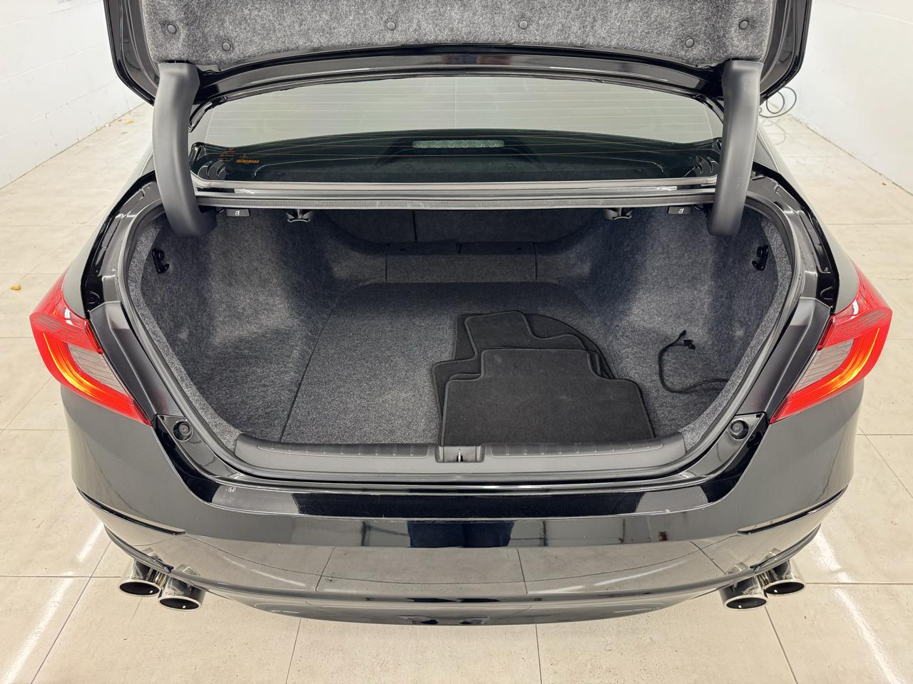 Honda Accord Sedan Sport 2.0T Auto 2020