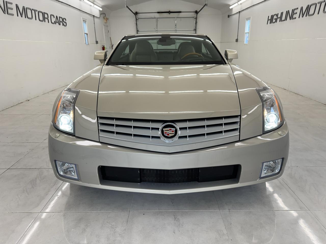 Cadillac XLR 2dr Convertible 2006