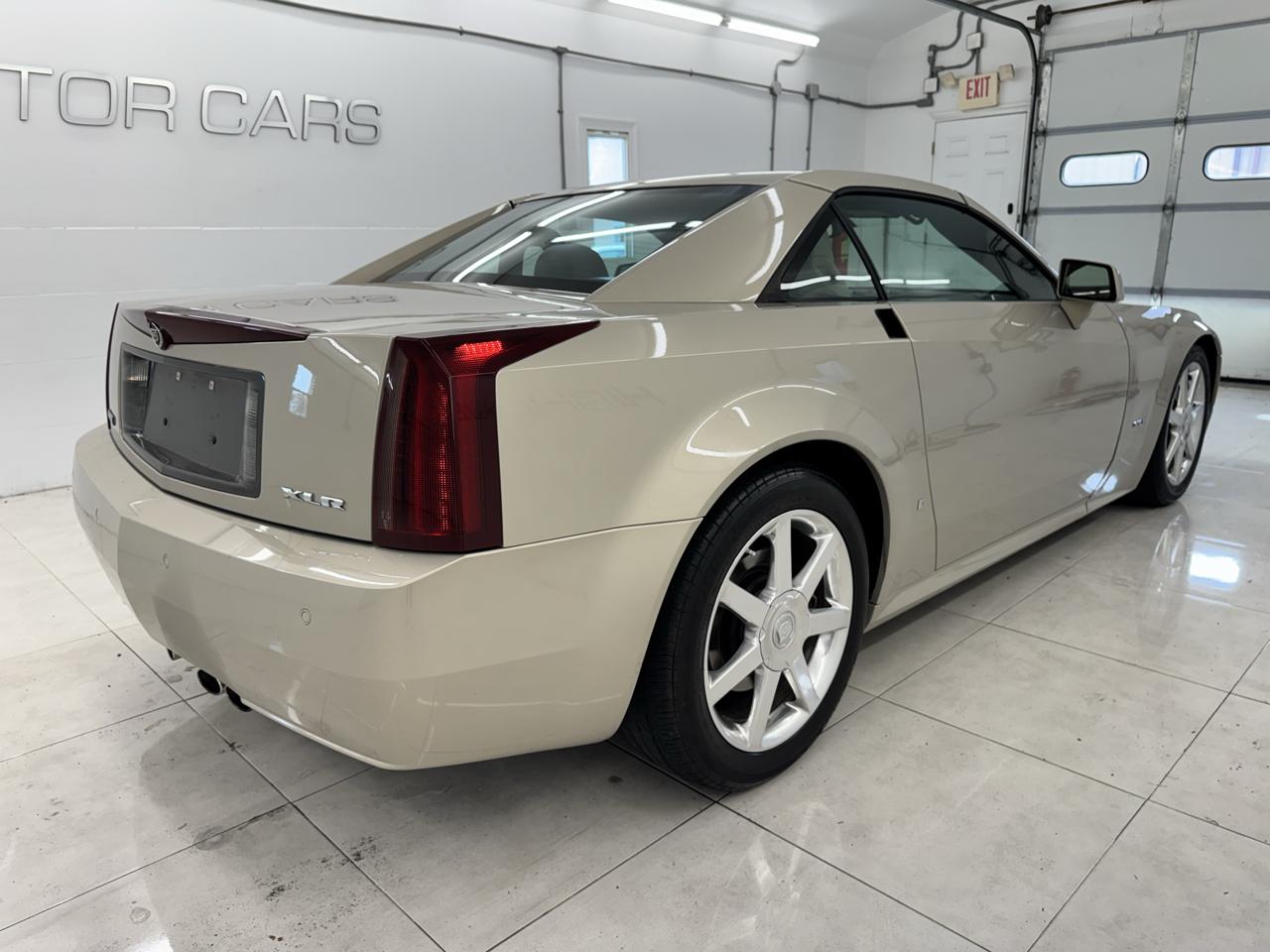 Cadillac XLR 2dr Convertible 2006
