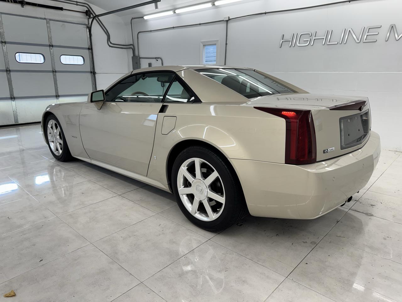 Cadillac XLR 2dr Convertible 2006
