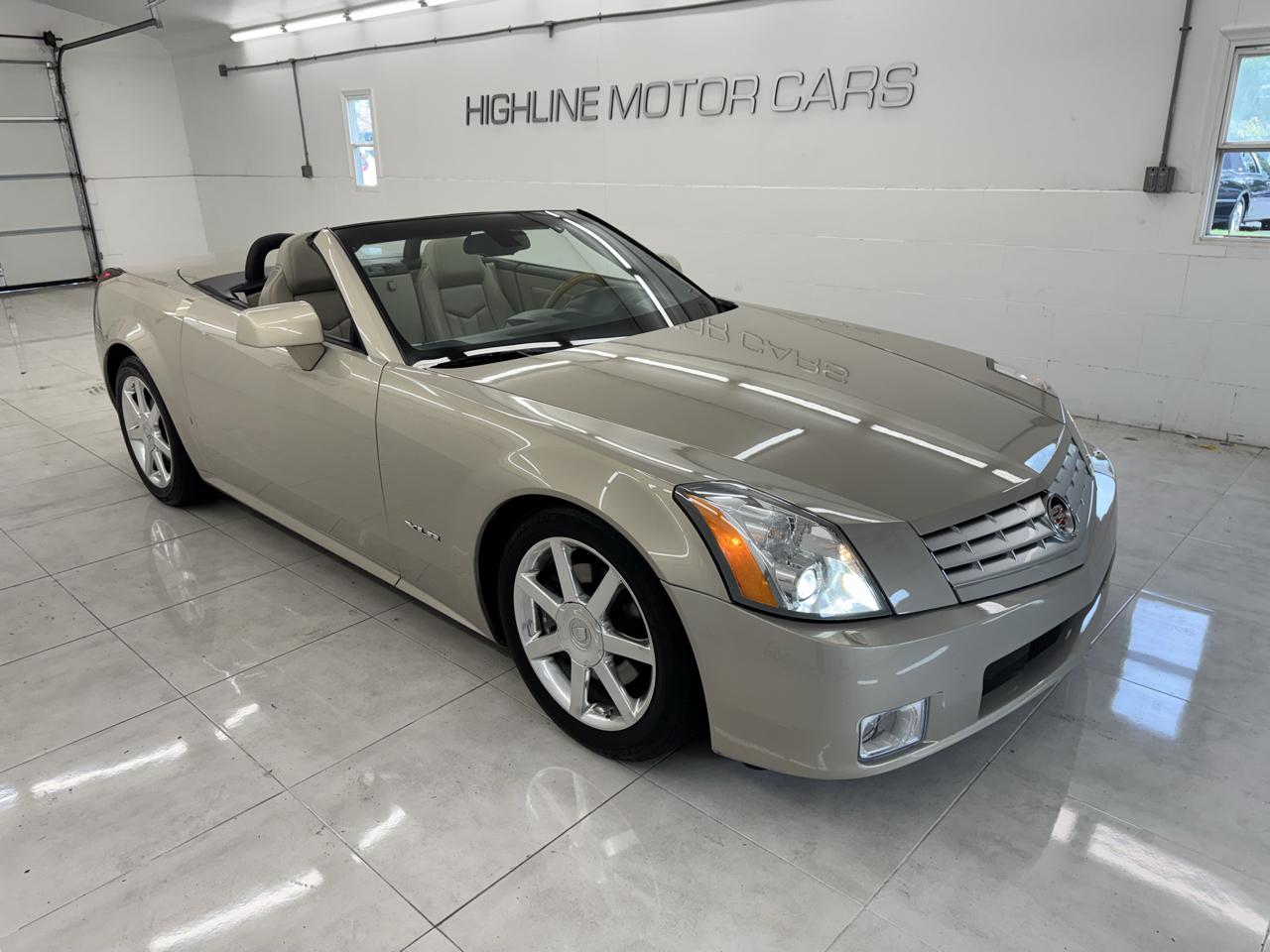 Cadillac XLR 2dr Convertible 2006