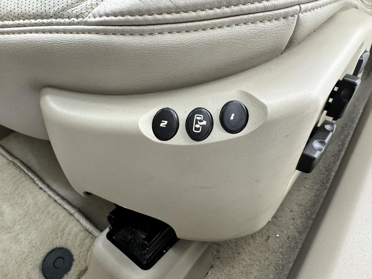 Cadillac XLR 2dr Convertible 2006