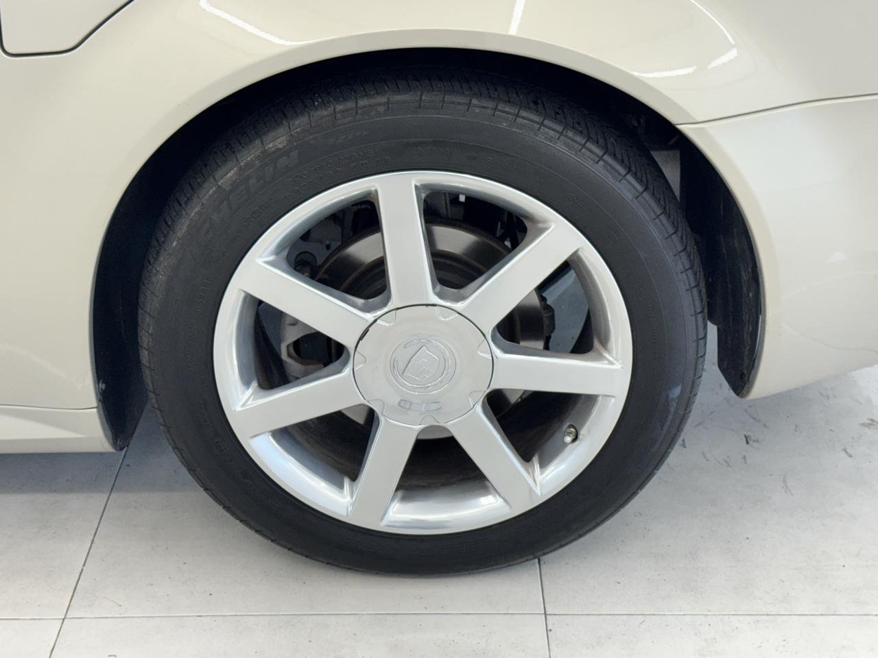 Cadillac XLR 2dr Convertible 2006