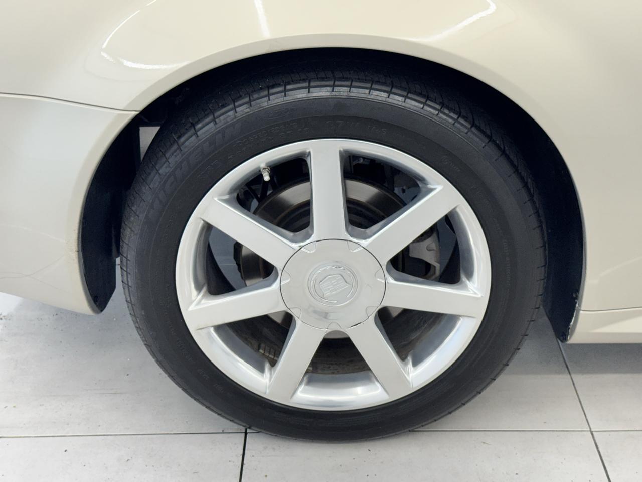 Cadillac XLR 2dr Convertible 2006