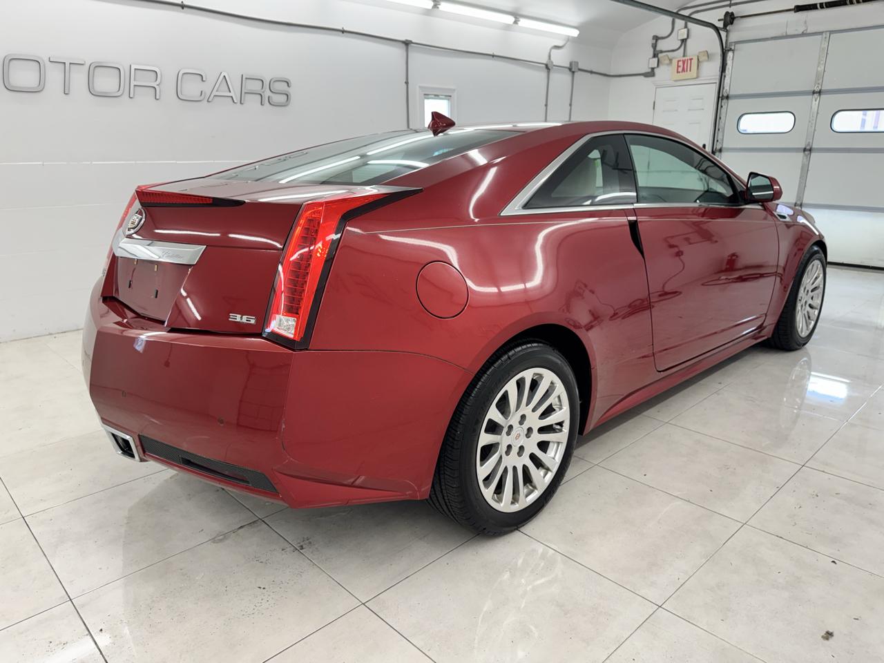 Cadillac CTS Coupe 2dr Cpe Performance RWD 2012