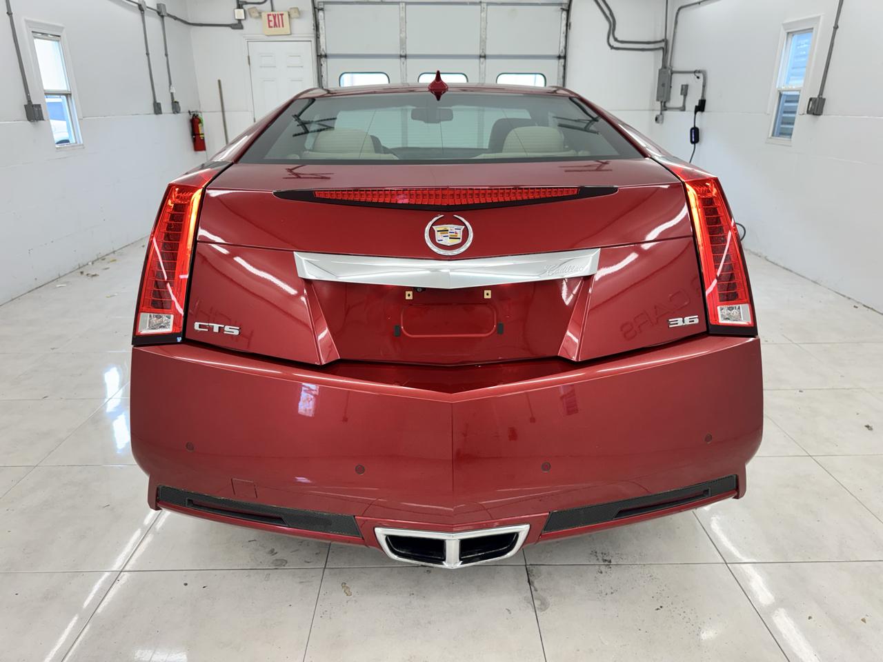 Cadillac CTS Coupe 2dr Cpe Performance RWD 2012