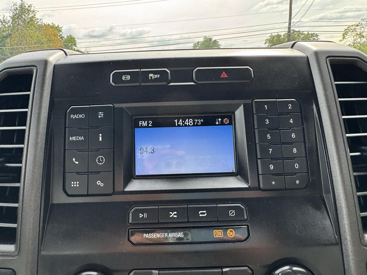 Ford Super Duty F-550 DRW XLT 2WD Reg Cab 145" WB 60" CA 2020