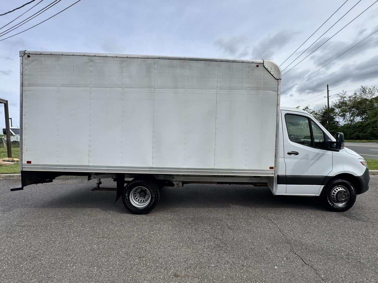 Mercedes-Benz Sprinter Cab Chassis 4500 Standard Roof V6 170" 2022