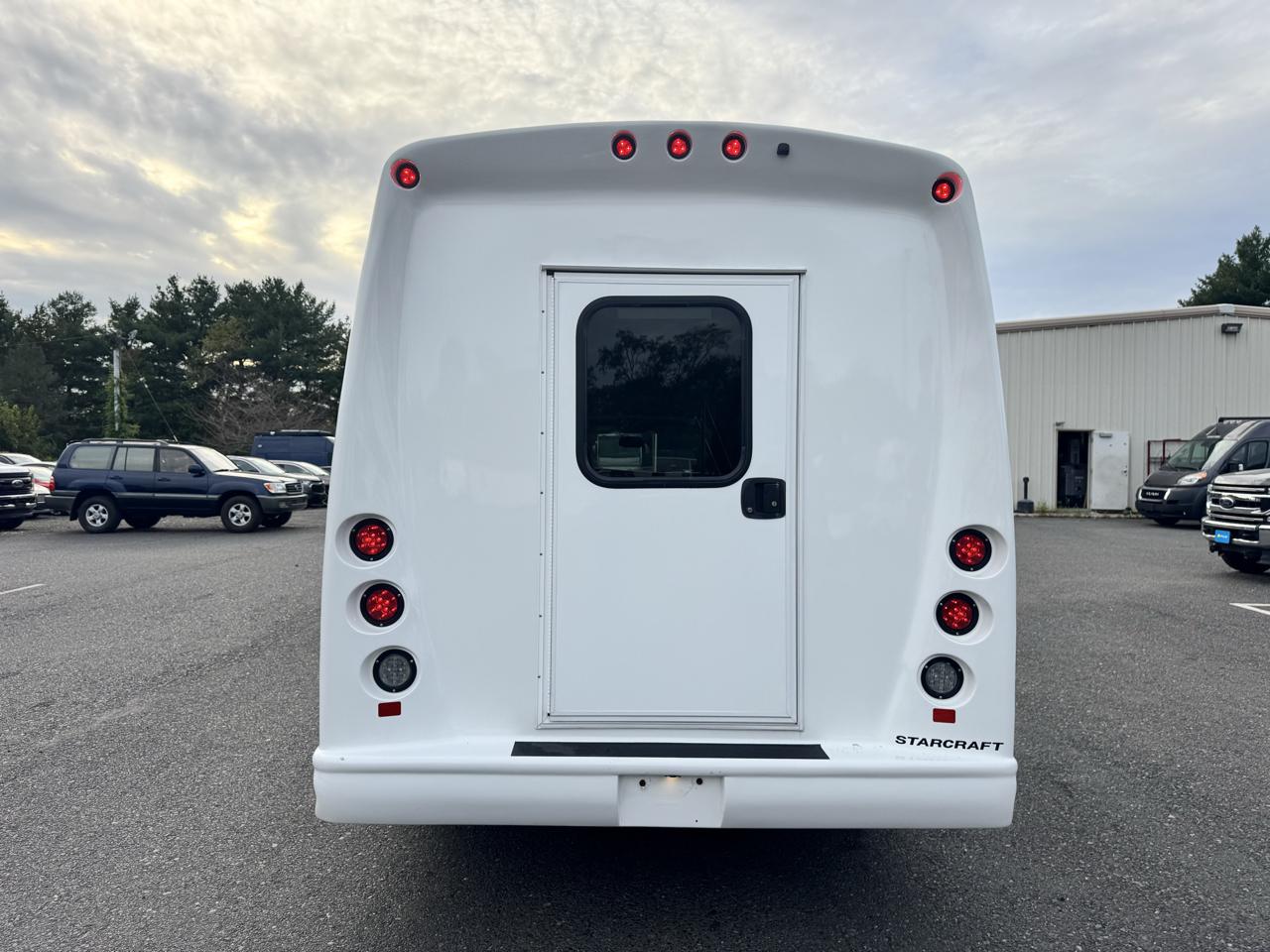 Chevrolet Express Commercial Cutaway 3500 Van 159" 2020
