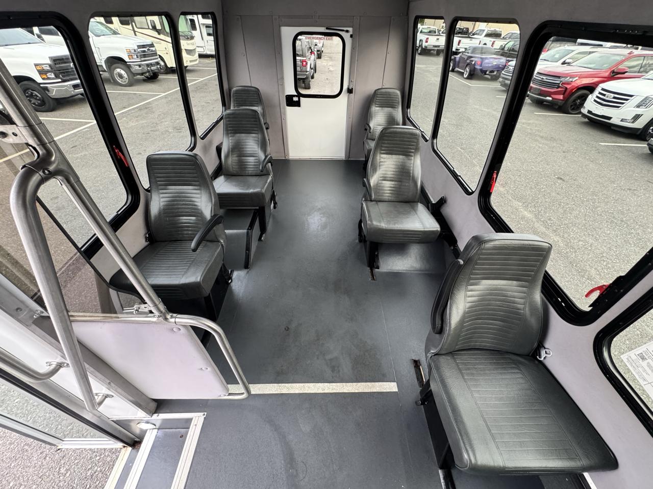 Chevrolet Express Commercial Cutaway 3500 Van 159" 2020