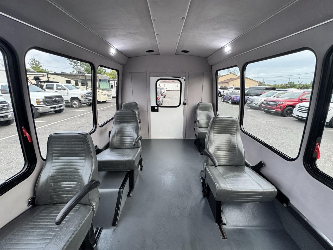 Chevrolet Express Commercial Cutaway 3500 Van 159" 2020