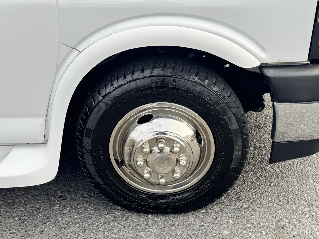 Chevrolet Express Commercial Cutaway 3500 Van 159" 2020