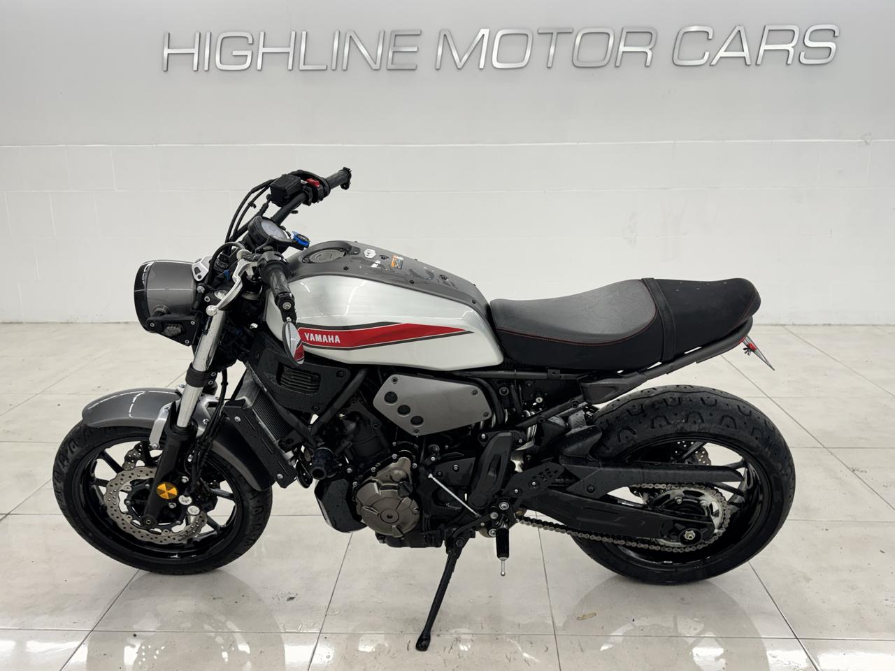 Yamaha XSR700  2019