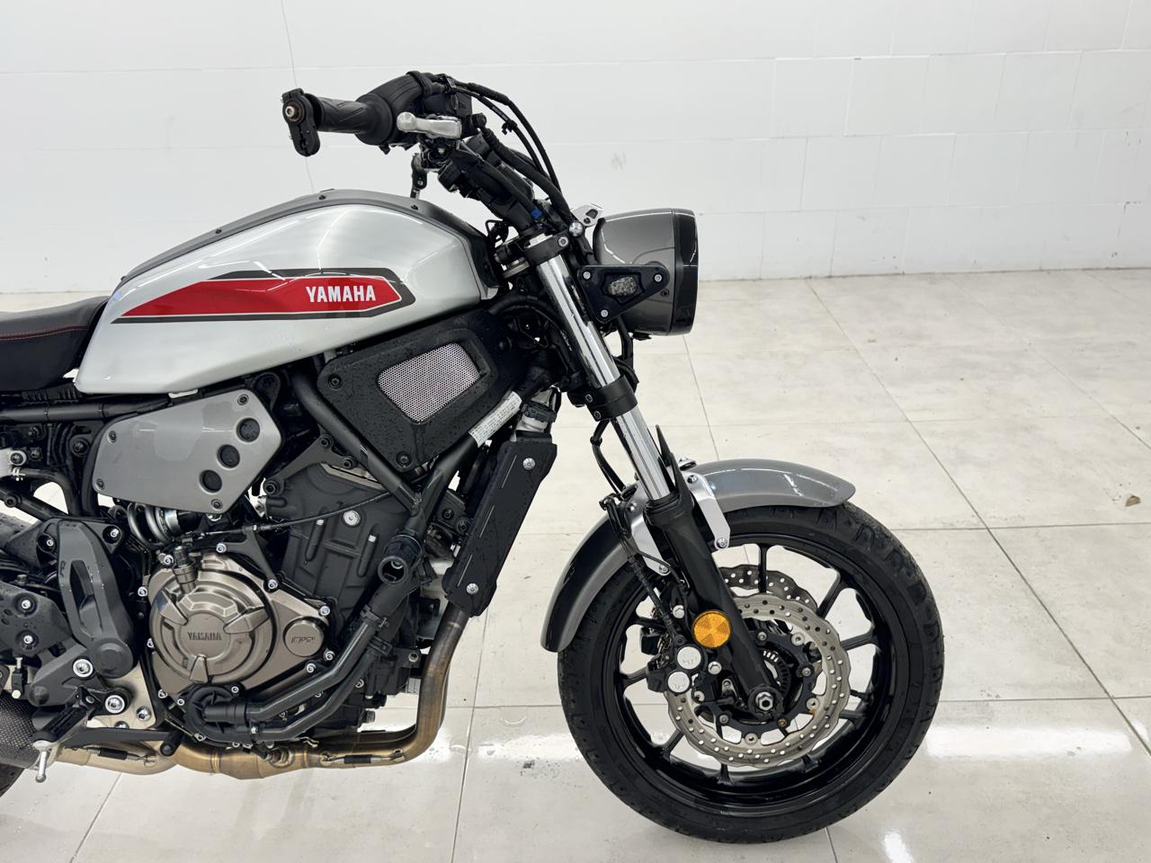Yamaha XSR700  2019