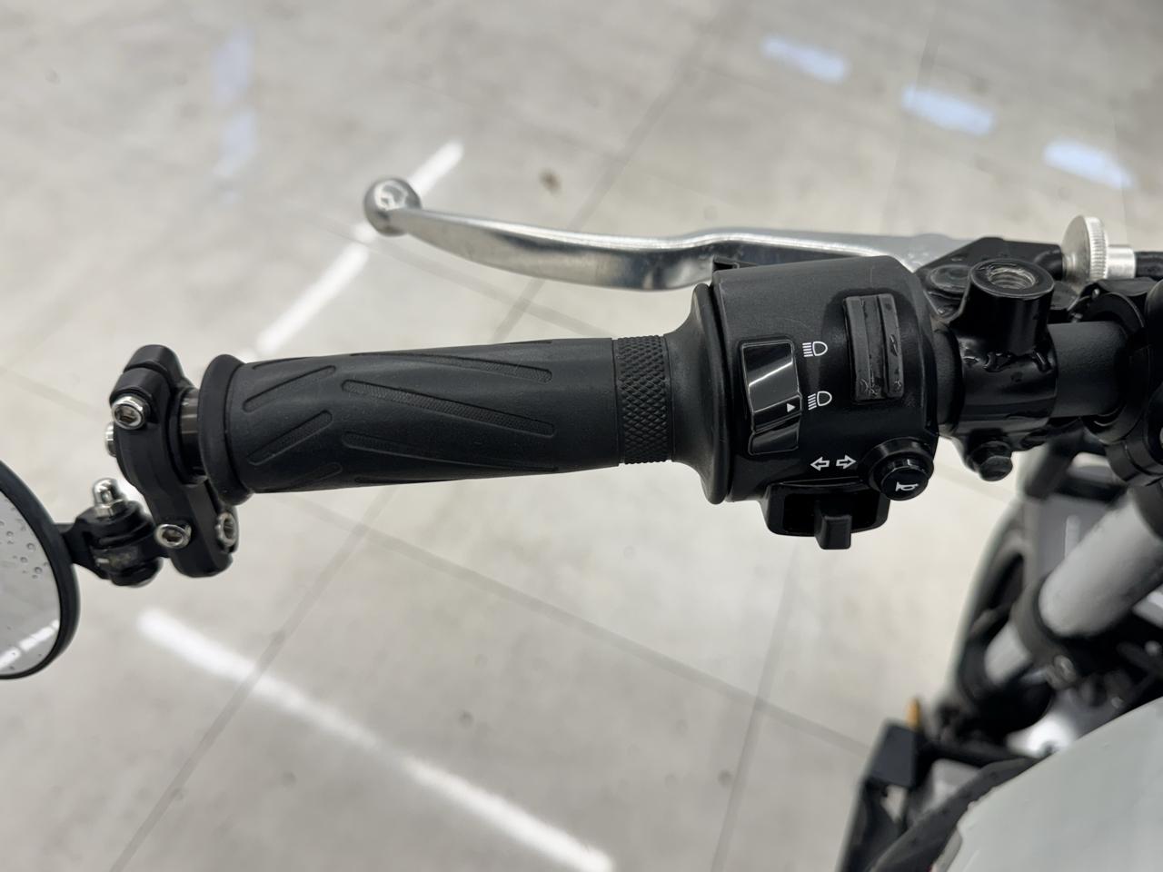 Yamaha XSR700  2019