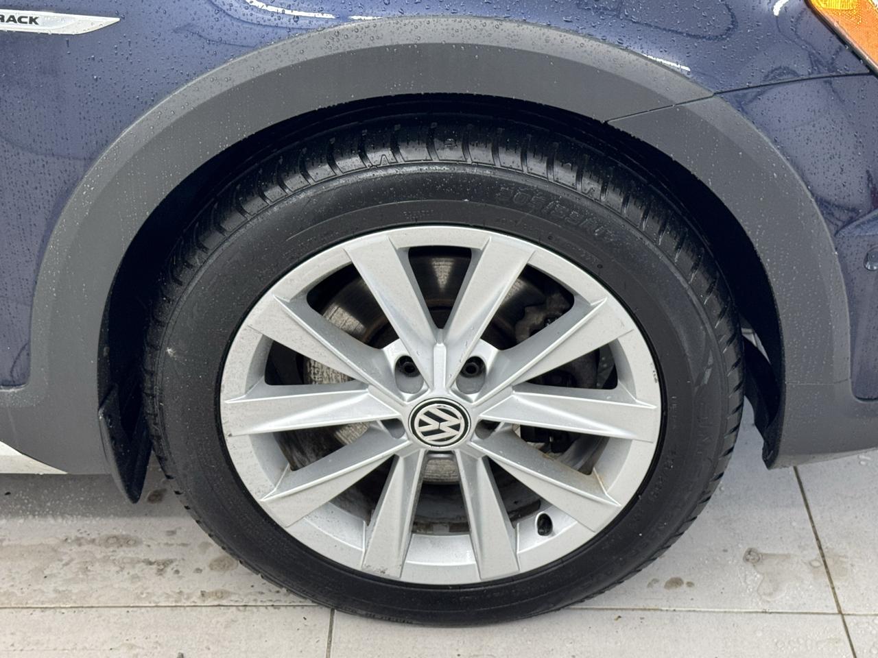 Volkswagen Golf Alltrack 1.8T SEL DSG 2017