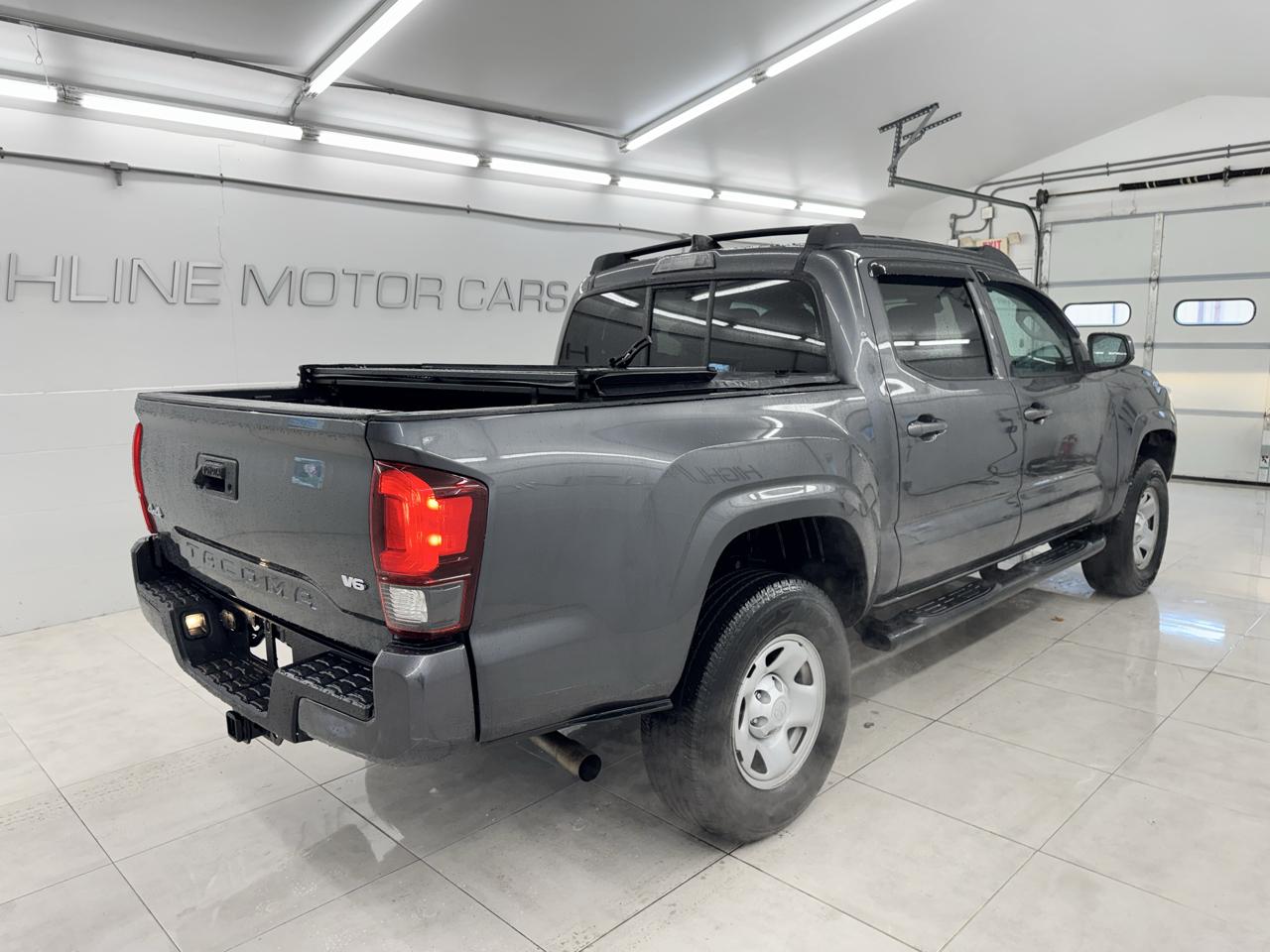 Toyota Tacoma 4WD TRD Off Road Double Cab 5' Bed V6 MT (Natl) 2021
