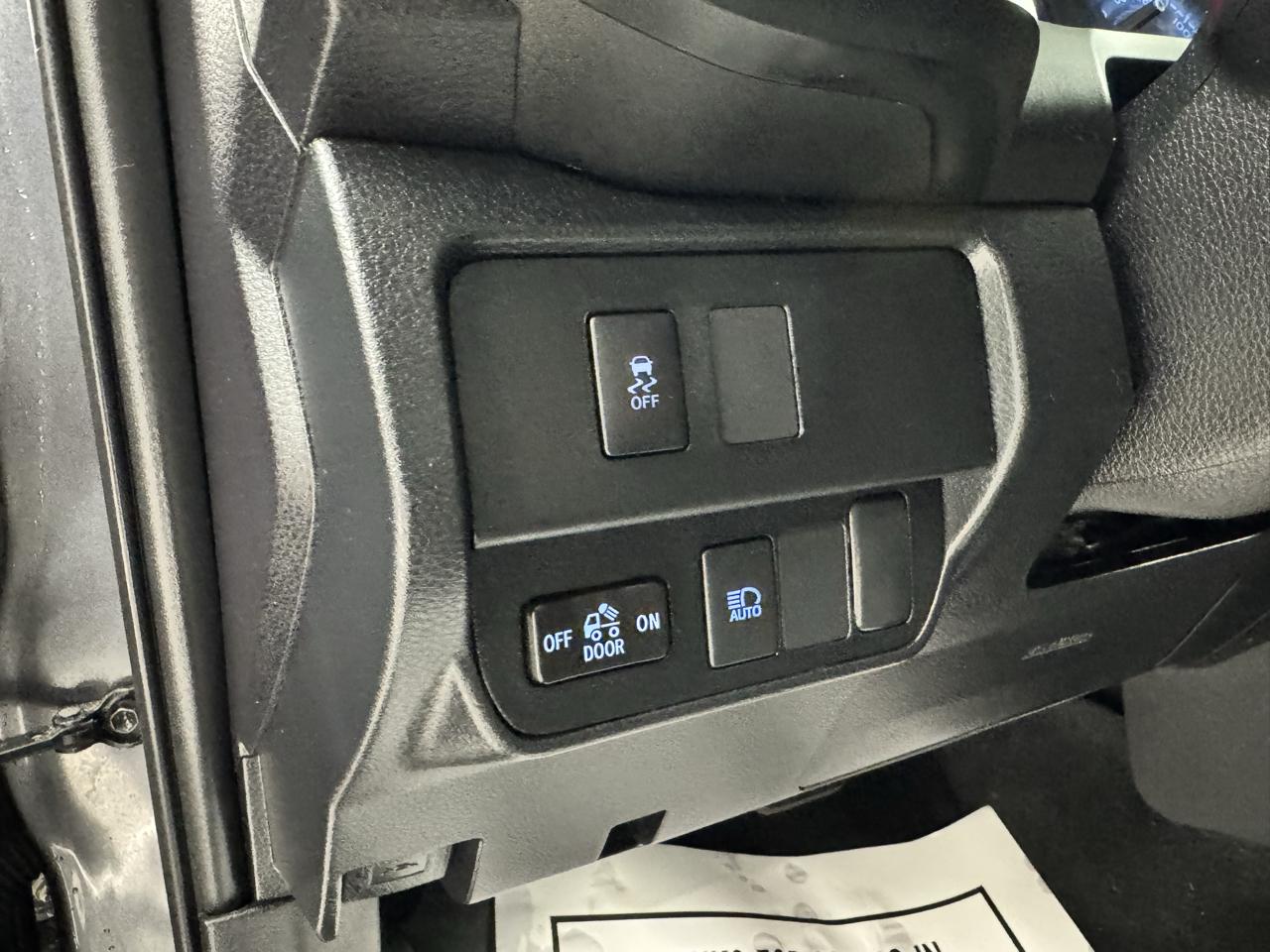 Toyota Tacoma 4WD TRD Off Road Double Cab 5' Bed V6 MT (Natl) 2021