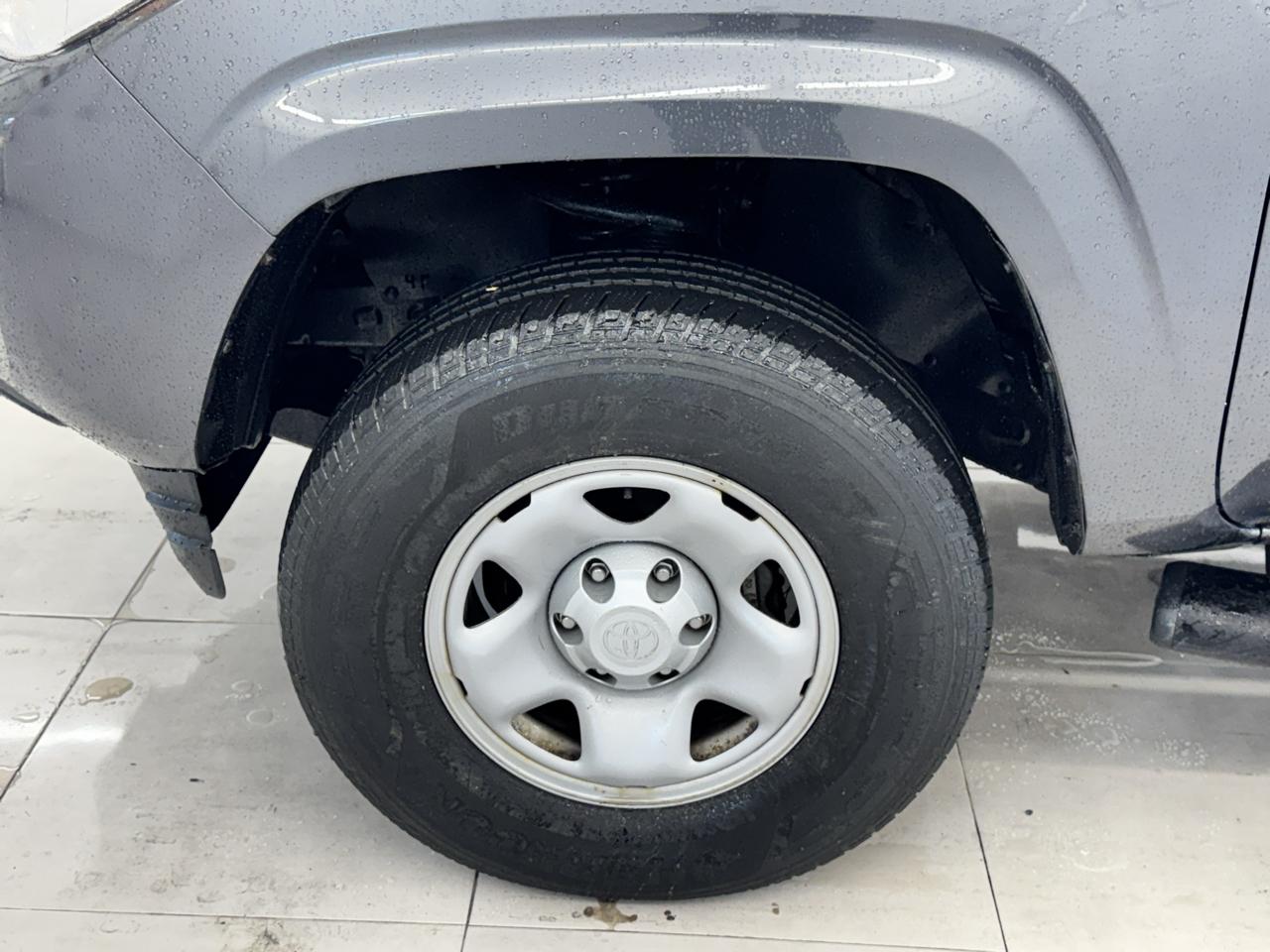 Toyota Tacoma 4WD TRD Off Road Double Cab 5' Bed V6 MT (Natl) 2021