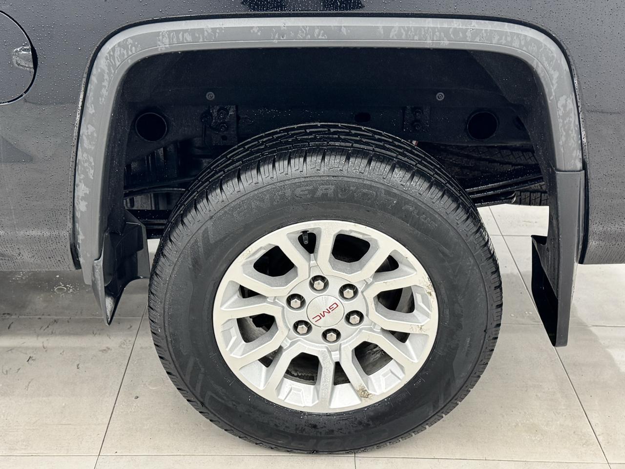 GMC Sierra 1500 4WD Crew Cab 143.5" SLE 2018