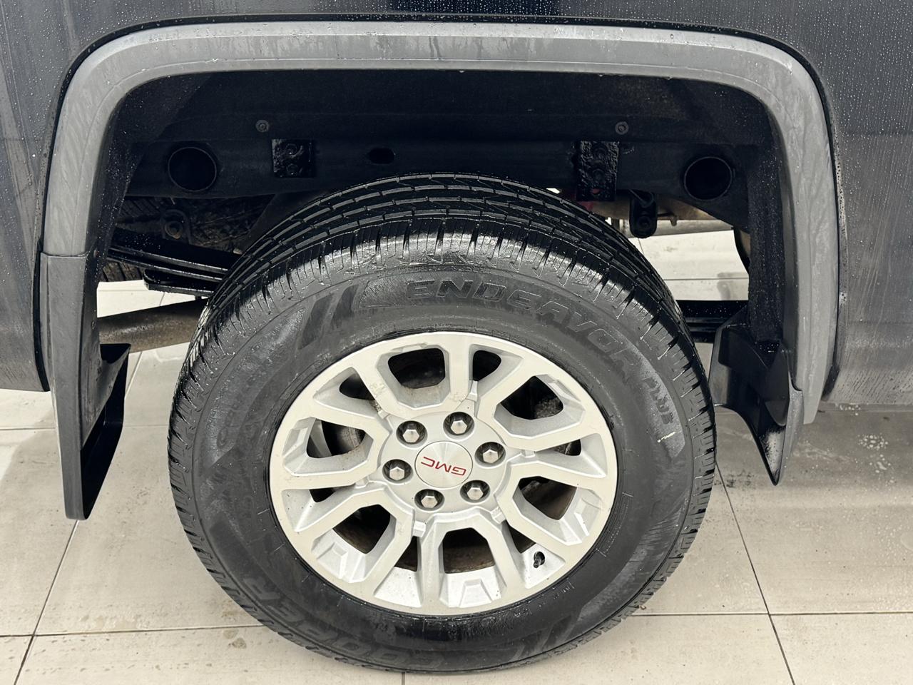 GMC Sierra 1500 4WD Crew Cab 143.5" SLE 2018