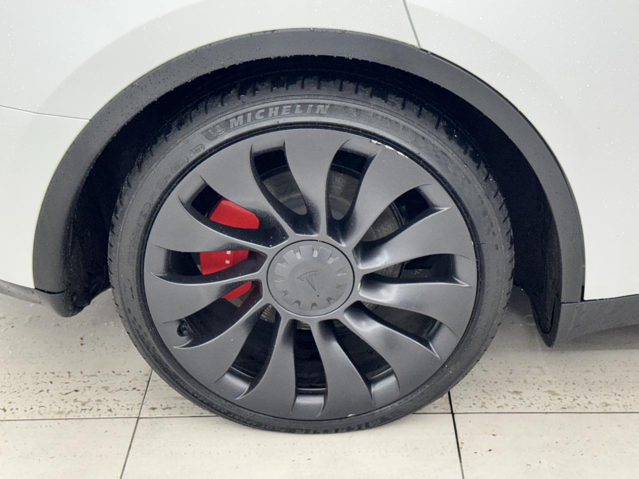 Tesla Model Y Performance AWD 2023