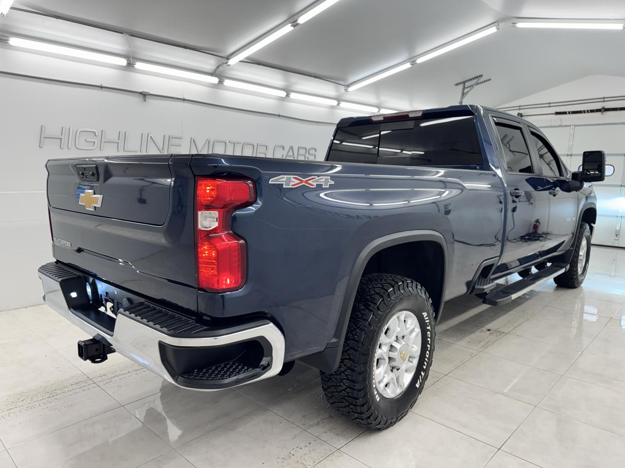 Chevrolet Silverado 3500HD 4WD Crew Cab 172" LT 2022