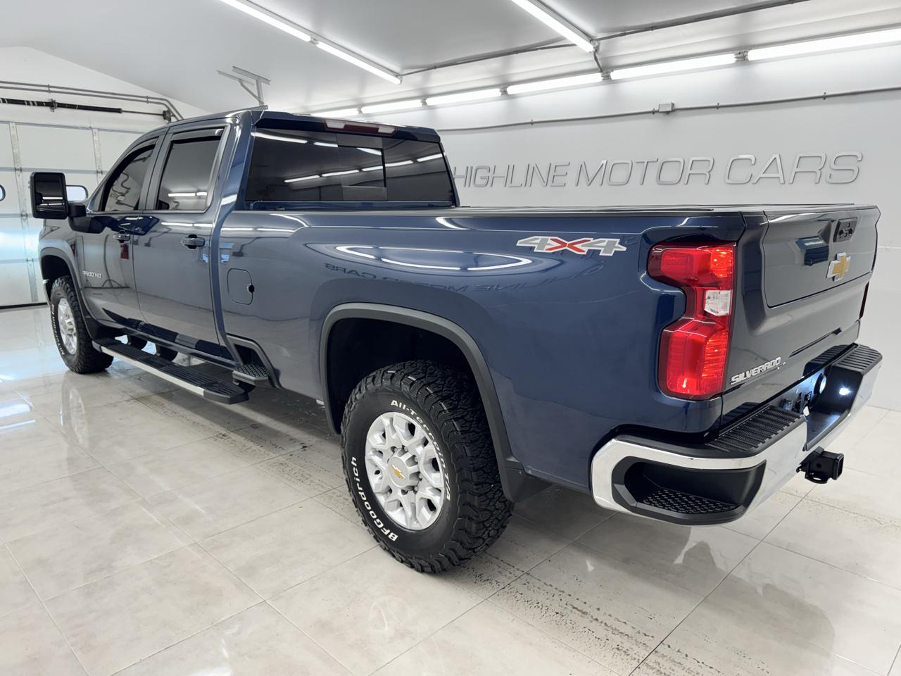 Chevrolet Silverado 3500HD 4WD Crew Cab 172" LT 2022