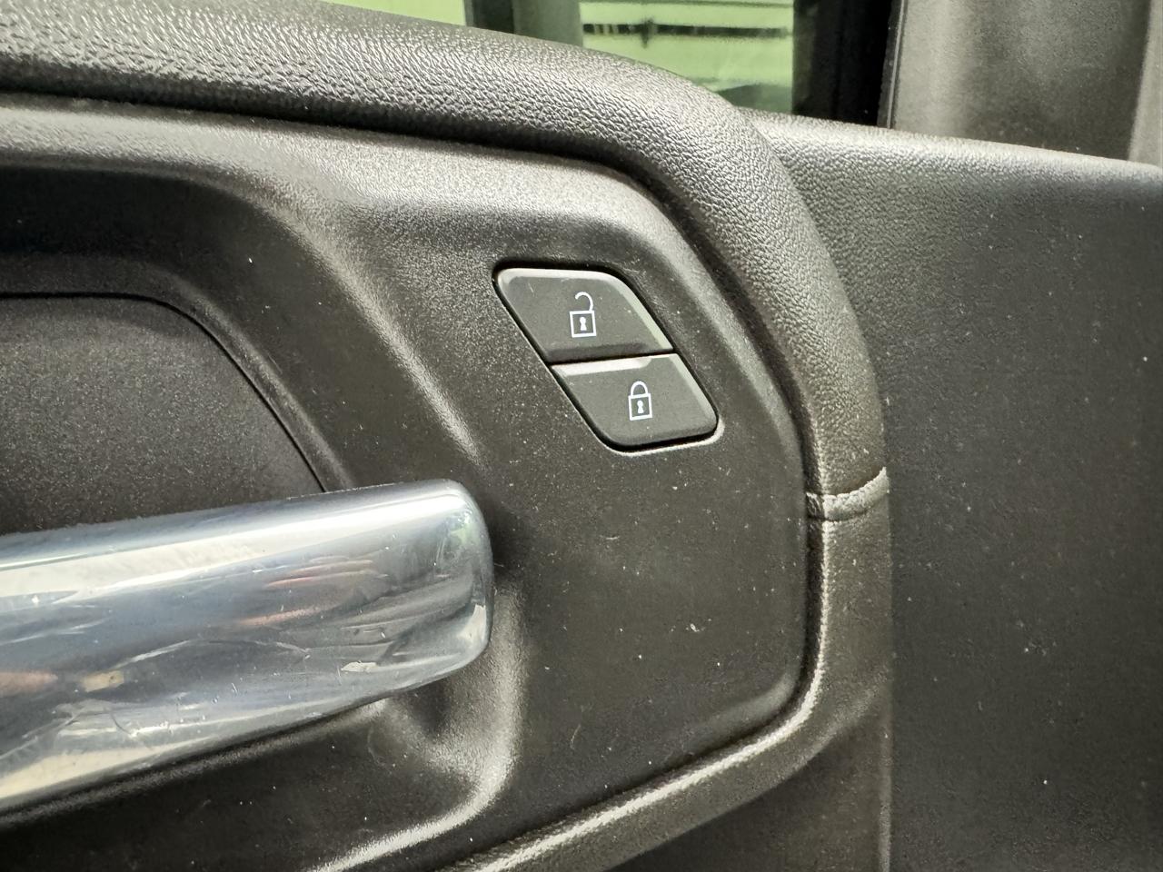 Chevrolet Silverado 3500HD 4WD Crew Cab 172" LT 2022