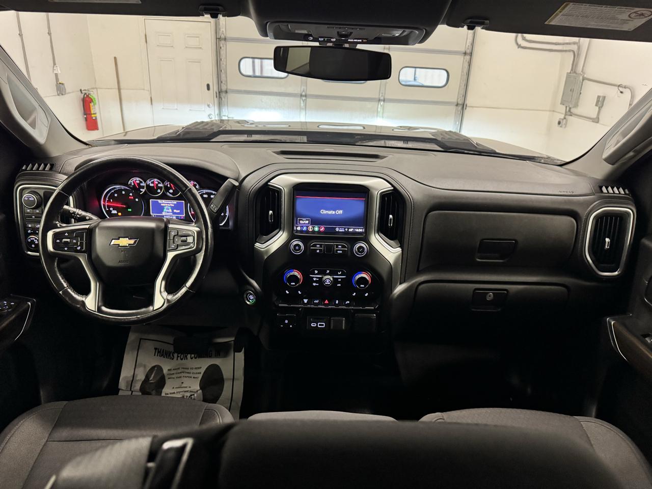 Chevrolet Silverado 3500HD 4WD Crew Cab 172" LT 2022
