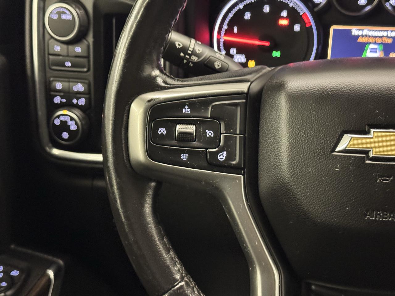 Chevrolet Silverado 3500HD 4WD Crew Cab 172" LT 2022