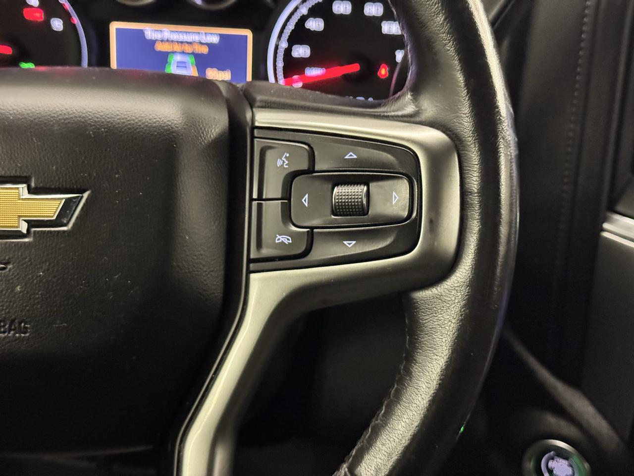 Chevrolet Silverado 3500HD 4WD Crew Cab 172" LT 2022