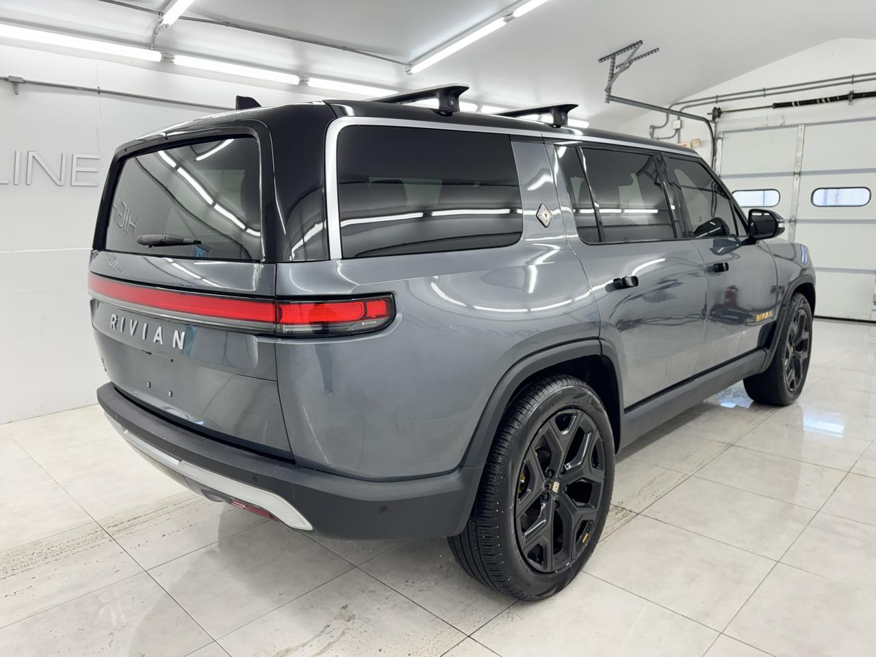 Rivian R1S Launch Edition AWD 2022