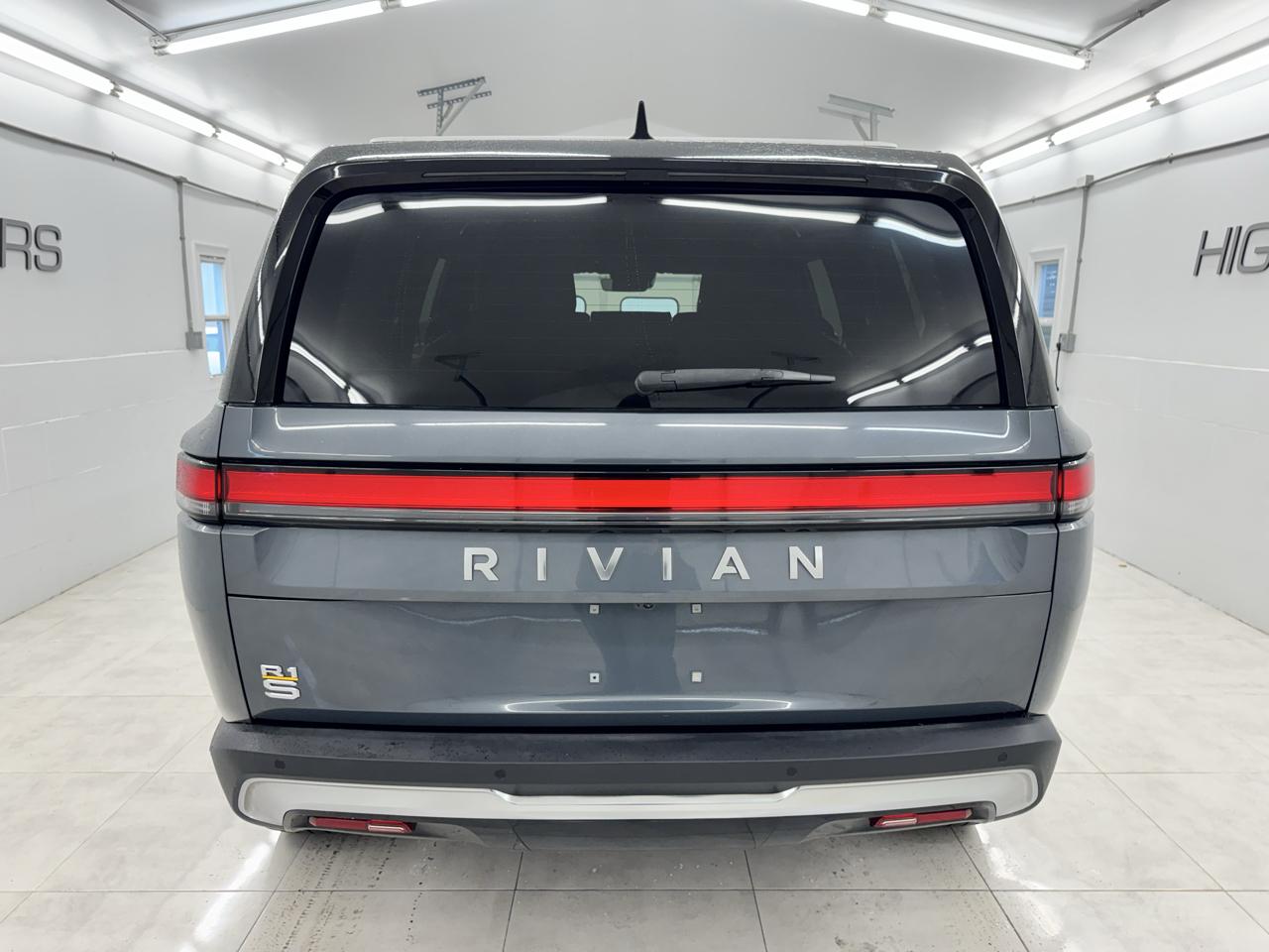Rivian R1S Launch Edition AWD 2022