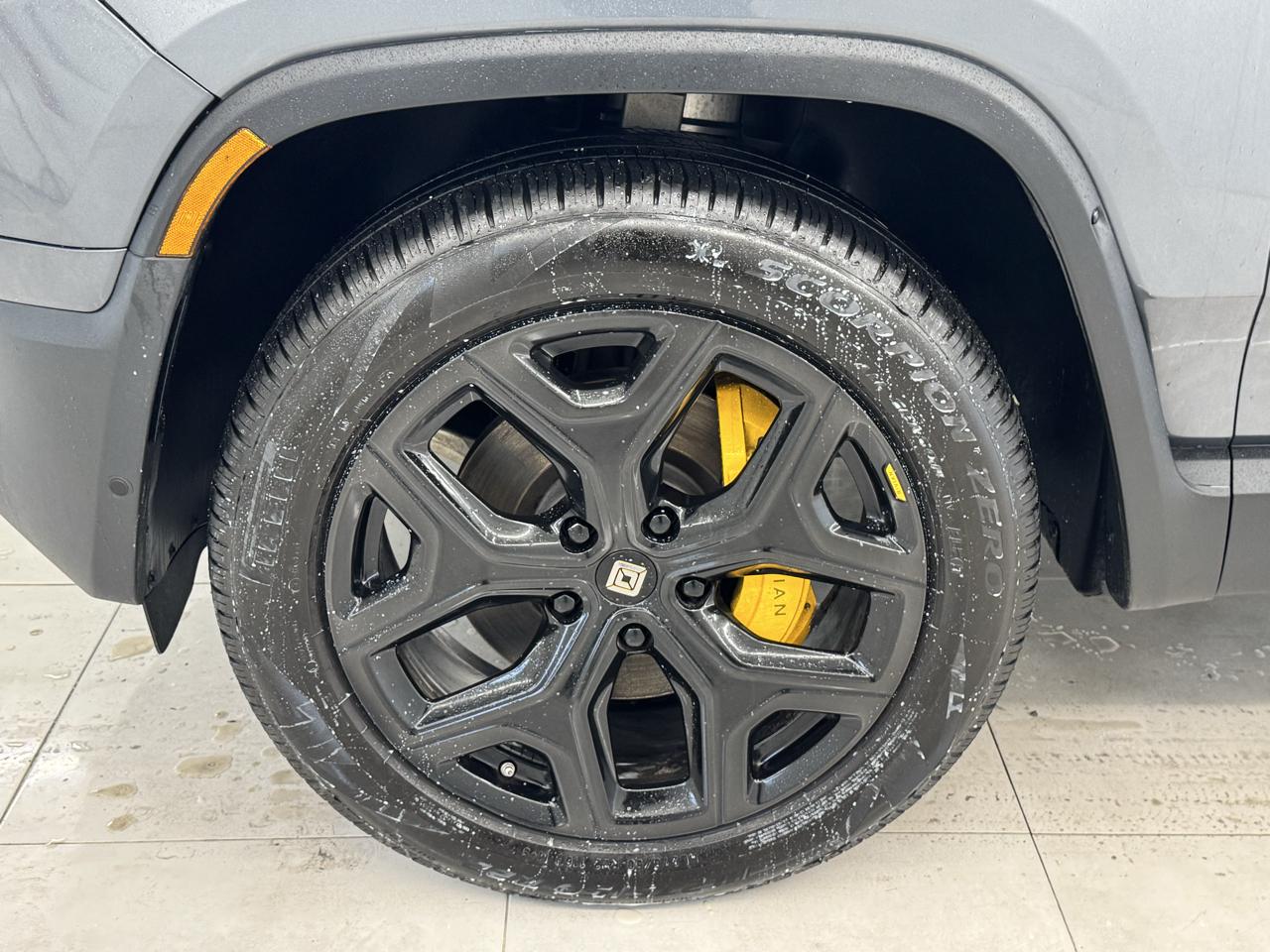 Rivian R1S Launch Edition AWD 2022