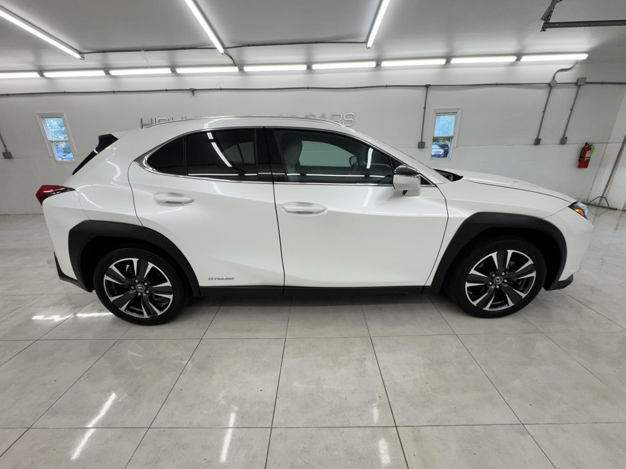 Lexus UX UX 250h AWD 2022