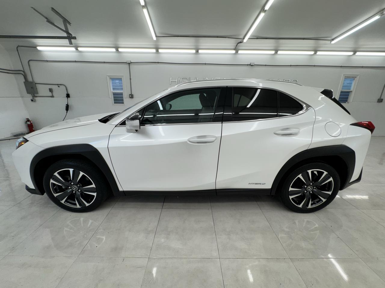 Lexus UX UX 250h AWD 2022