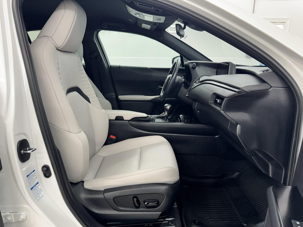 Lexus UX UX 250h AWD 2022
