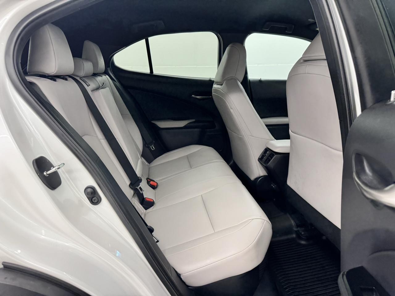 Lexus UX UX 250h AWD 2022