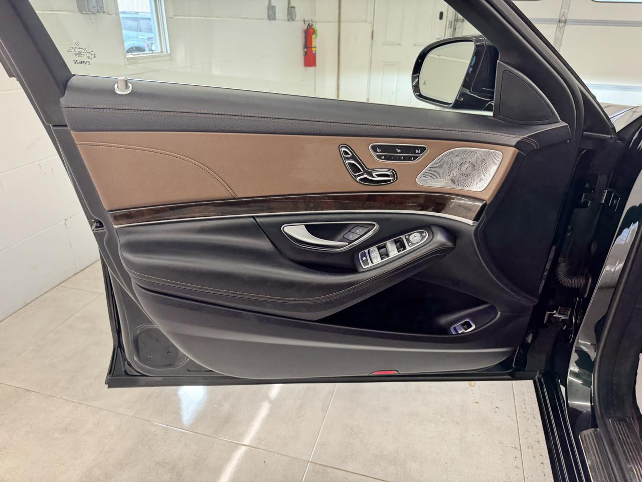 Mercedes-Benz S-Class S 560 4MATIC Sedan 2020