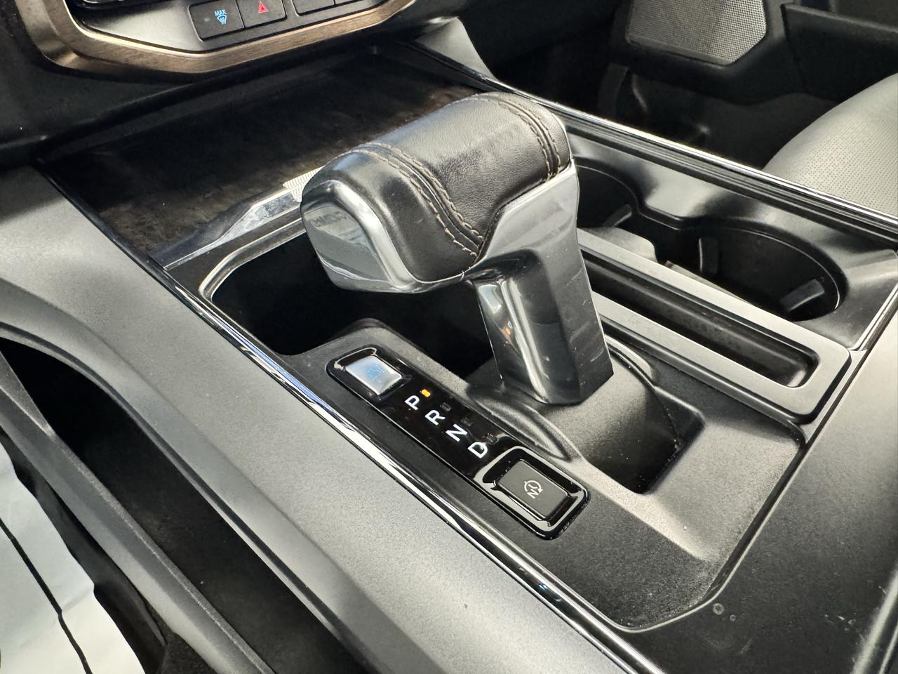 Ford F-150 Lightning LARIAT 4WD SuperCrew 5.5' Box 2022