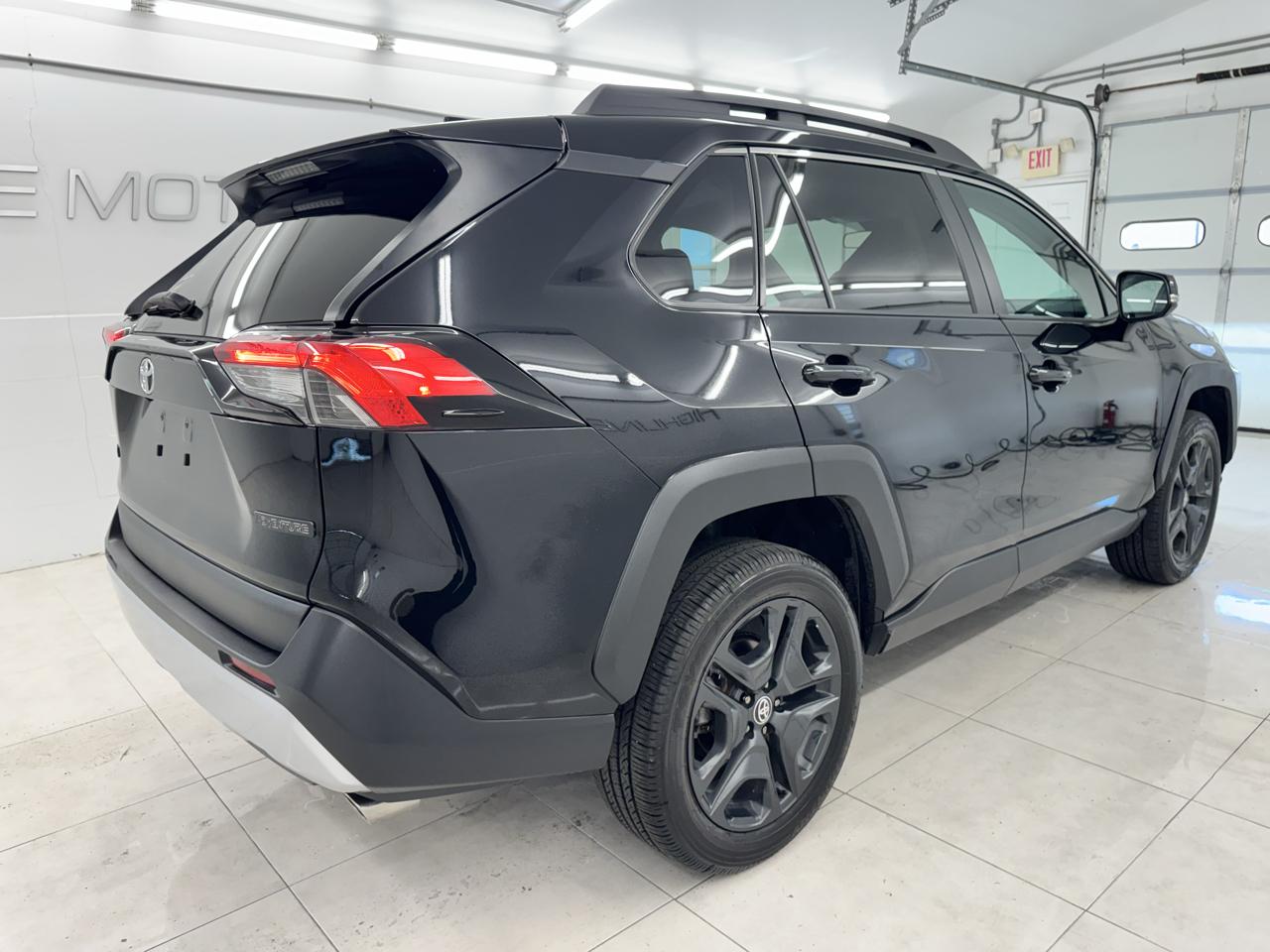 Toyota RAV4 Adventure AWD (Natl) 2024