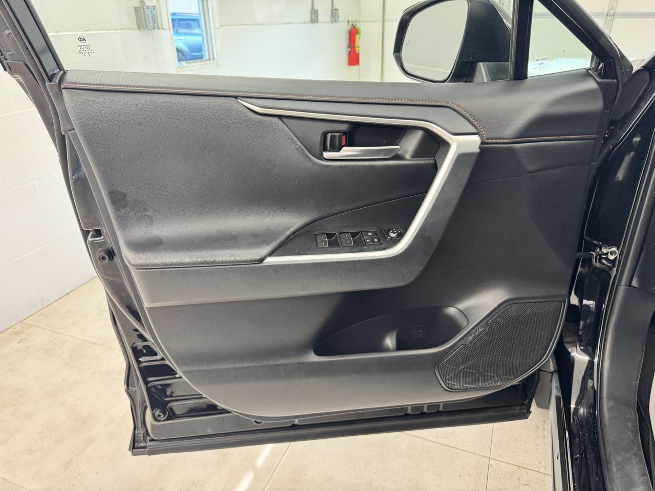 Toyota RAV4 Adventure AWD (Natl) 2024