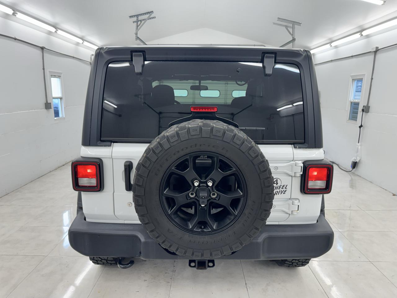 Jeep Wrangler Willys Sport 4x4 2021