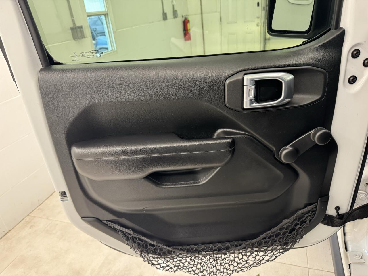 Jeep Wrangler Willys Sport 4x4 2021