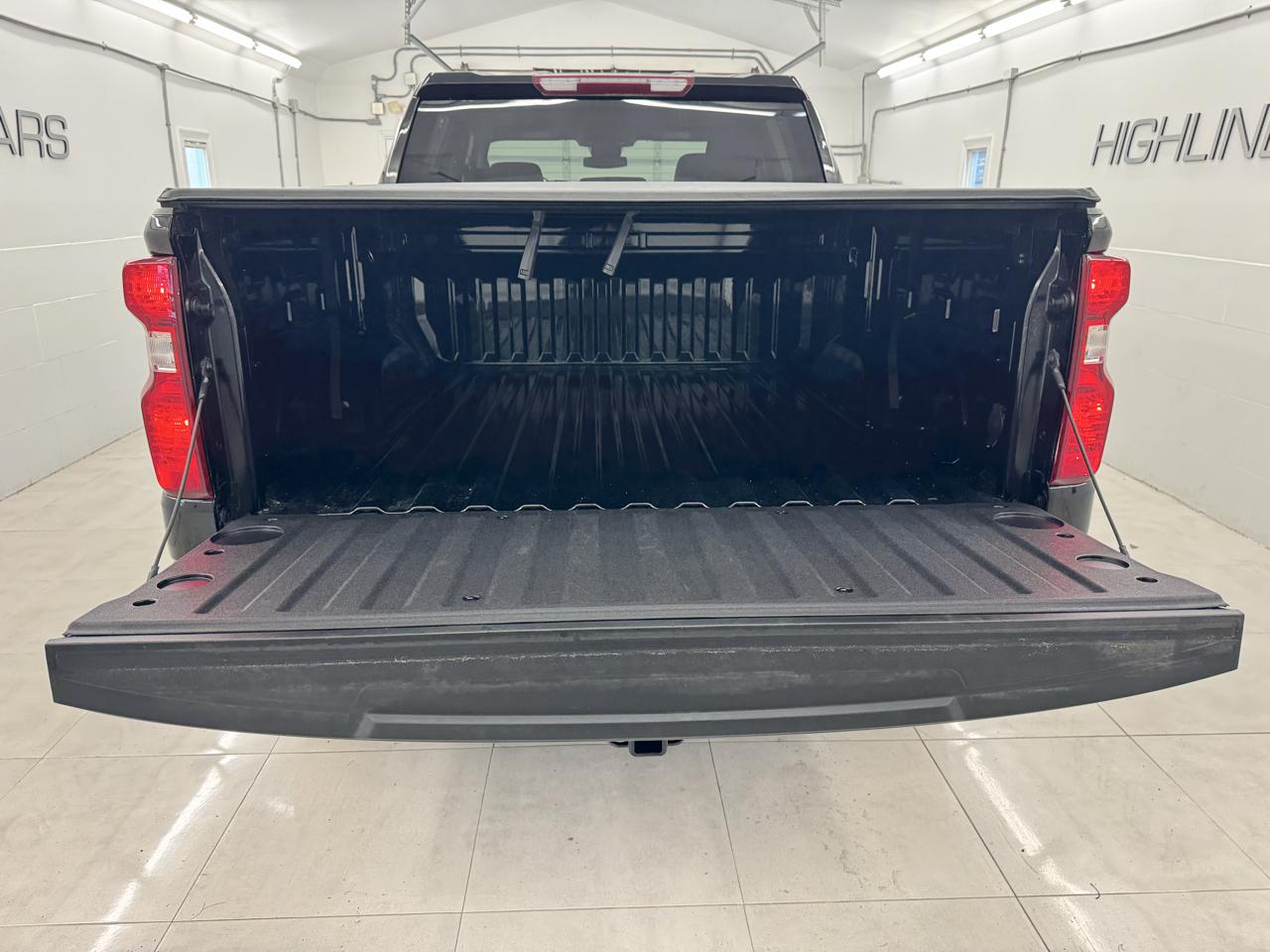 Chevrolet Silverado 1500 4WD Crew Cab 147" LT w/2FL 2024